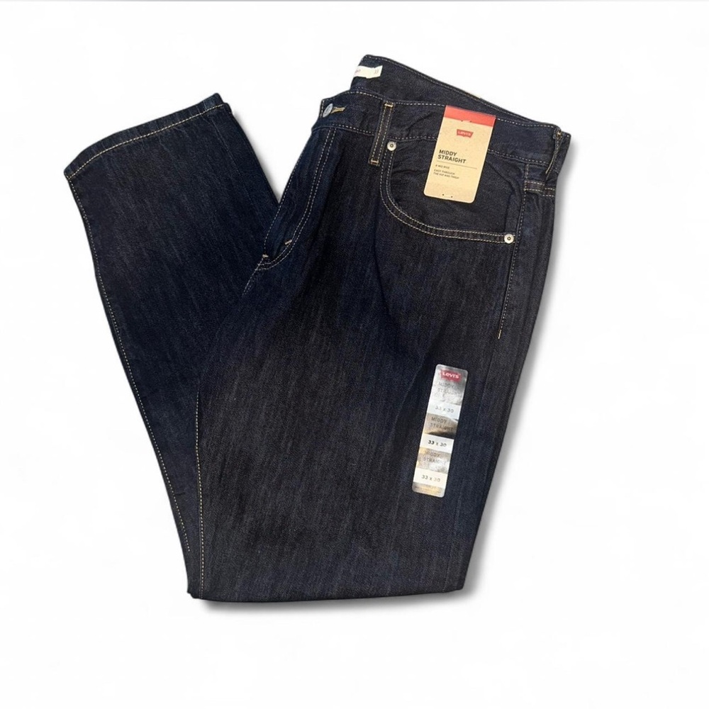 Women’s Levi’s Middy Straight Jean size 33